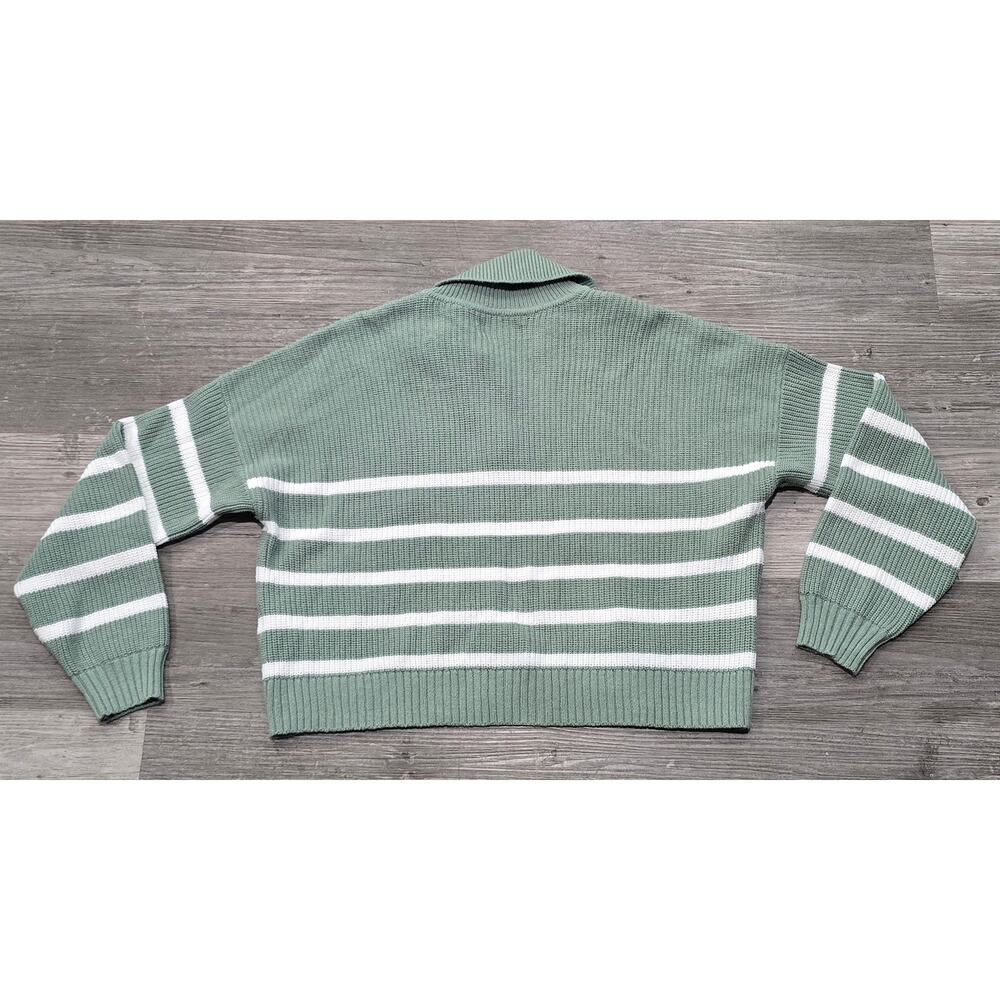 Hollister Green & White Striped Collared V Neck Crop Sweater - Picture 2 of 7